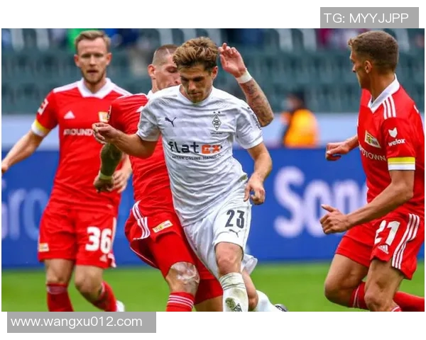 埃弗顿与亚特兰大激战成和双方在友谊赛中各展风采