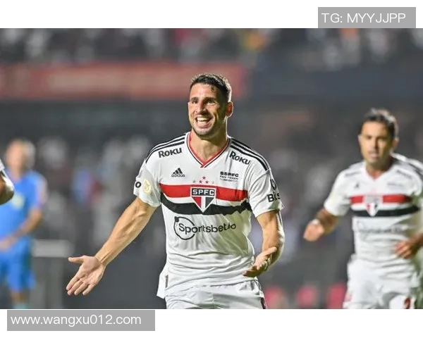 戈亚斯主场迎战米内罗期待精彩对决双方争夺宝贵积分之战