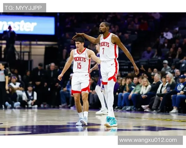 2013年火箭与马刺激战回顾:经典对决中的篮球智慧与团队精神 2013年火箭与马刺激战回顾:经典对决中的篮球智慧与团队精神