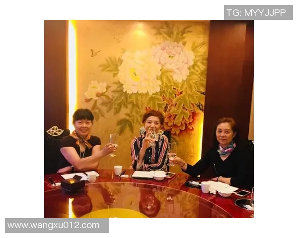 南部鲨鱼与南方哈士奇的奇妙对决与友谊之旅